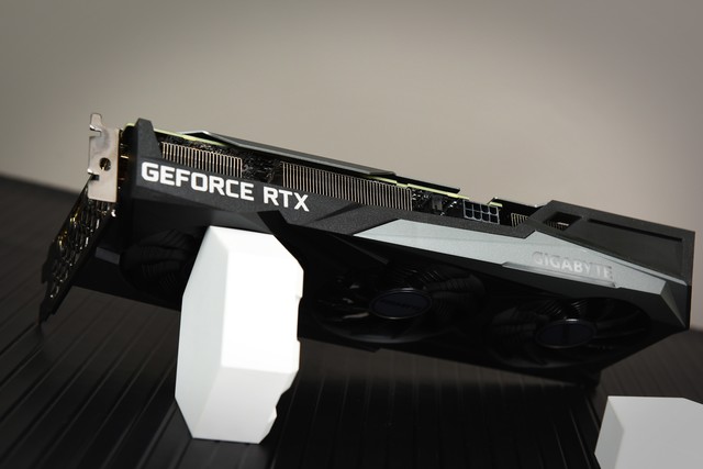 技嘉魔鹰RTX 3060 GAMING OC显卡全面评测