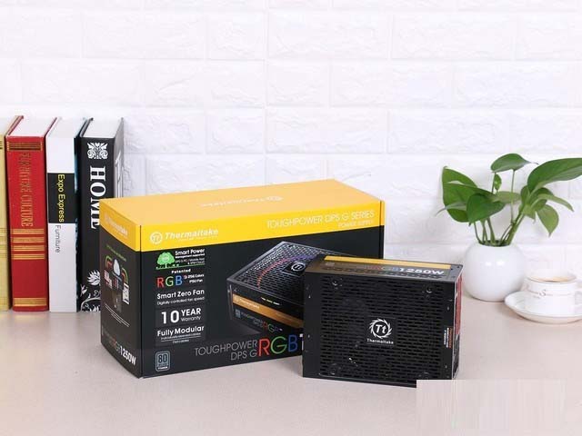 i9-7900X和AMD 1950X选哪个好？AMD 1950X与i9-7900X性能对比全面评测