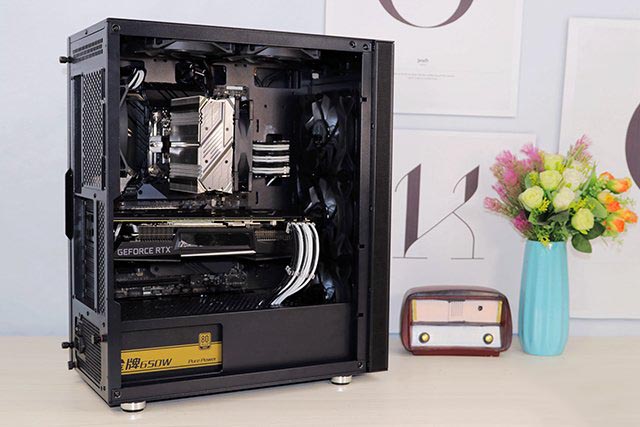 i7-9700K+RTX2060S先马易大师机箱电脑配置详解