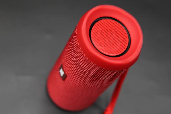 jbl flip4便携蓝牙音箱怎么样?jbl flip4音乐万花筒体验评测