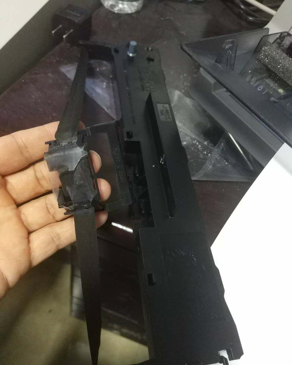 爱普生Epson630K打印机怎么解决卡纸斜纸?