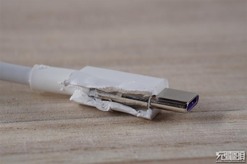 谁家更厚道?OPPO/一加/华为三款5A大电流快充数据线对比评测