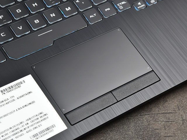GeForce RTX 2060首搭锐龙7 4800H 华硕天选二次元游戏本详细图文评测