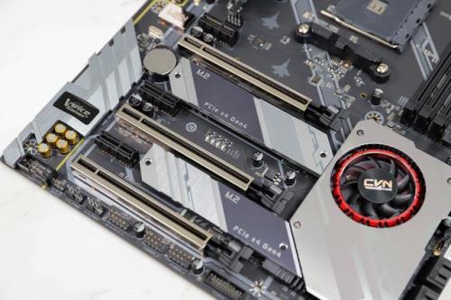 七彩虹X570主板怎么样 七彩虹CVN X570 GAMING PRO V14主板评测