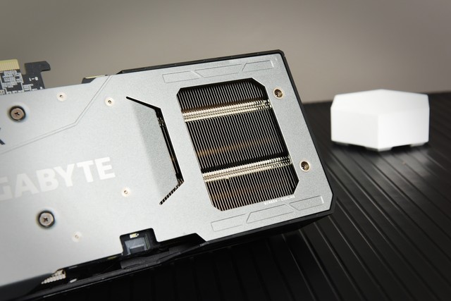 技嘉魔鹰RTX 3060 GAMING OC显卡全面评测