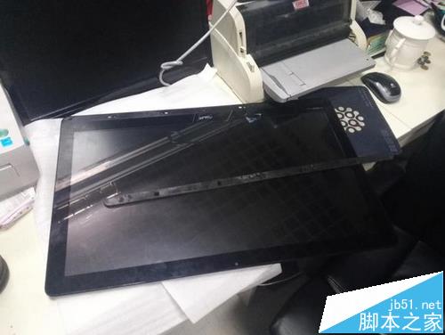 华硕傲世一体机怎么拆机加装固态硬盘?