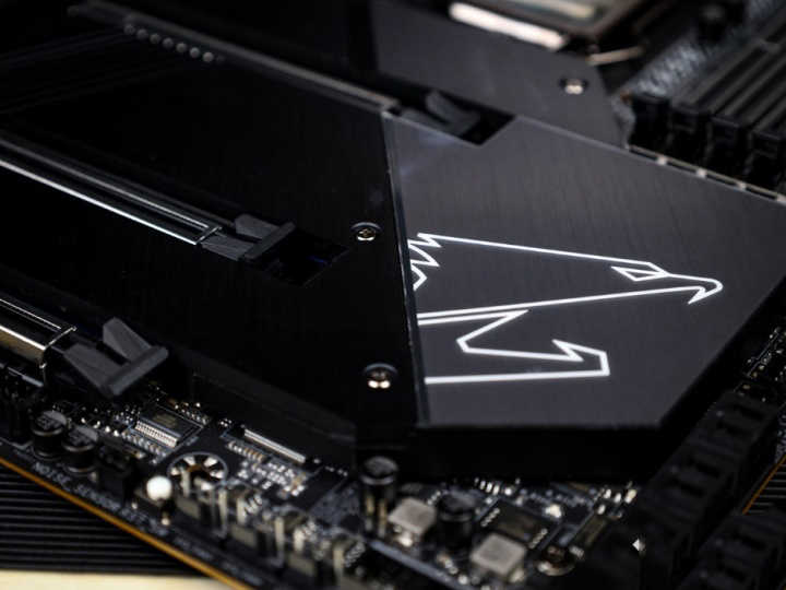旗舰级主板推荐 技嘉Z490 AORUS MASTER主板评测