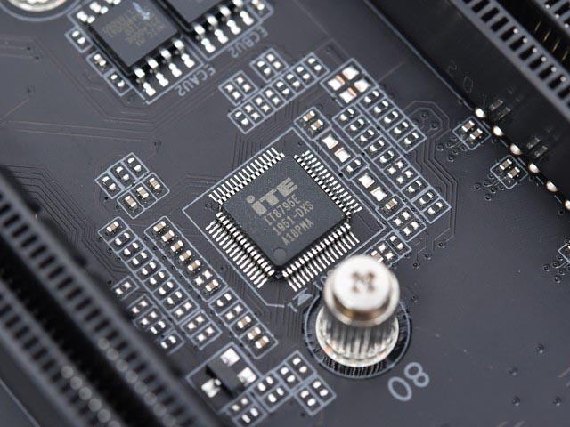 技嘉B550主板怎么样 技嘉B550 AORUS MASTER主板详细评测