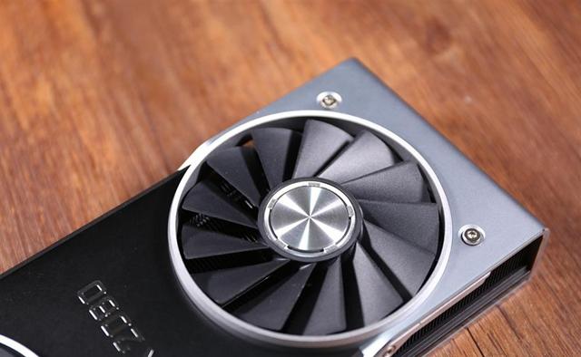 NVIDIA RTX2080显卡开箱图赏彰显图灵新特性