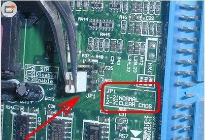 CMOS放电有哪几种方法？3种主板CMOS电池放电清除方法