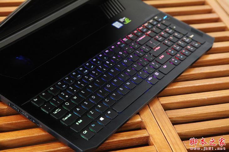 Acer掠夺者Triton700值得买吗？宏碁掠夺者Triton700 MAX-Q游戏本详细评测