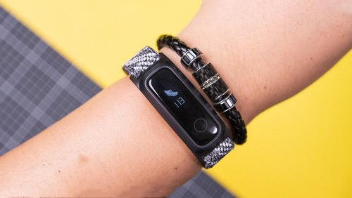 荣耀手环5篮球版值得买吗 荣耀手环5篮球版详细评测