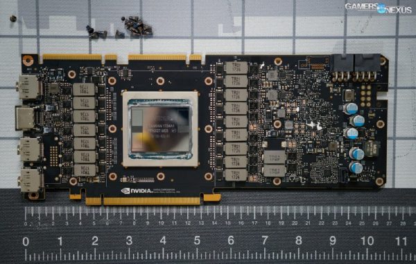NVIDIA最强核弹Titan V怎么样? TitanV显卡的详细介绍