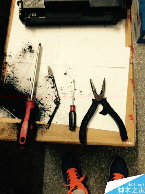 惠普HP 1022n 1022打印机怎么添加碳粉？