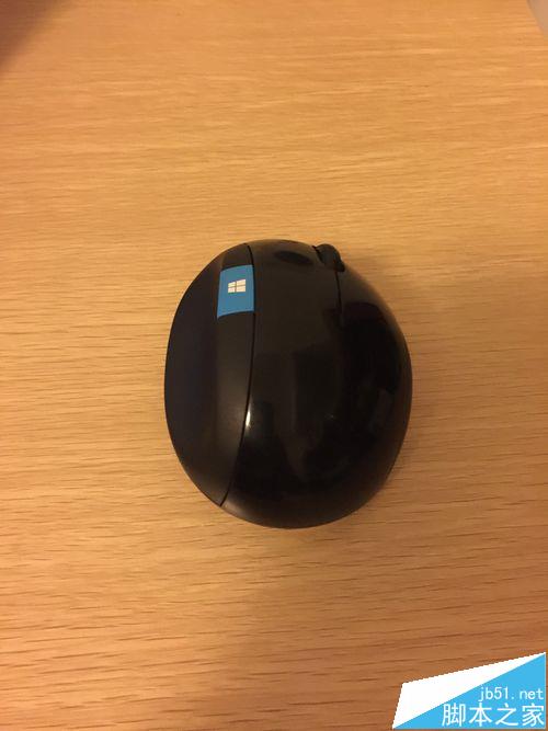 微软Sculpt Ergonomic Mouse大鼠标该怎么使用?