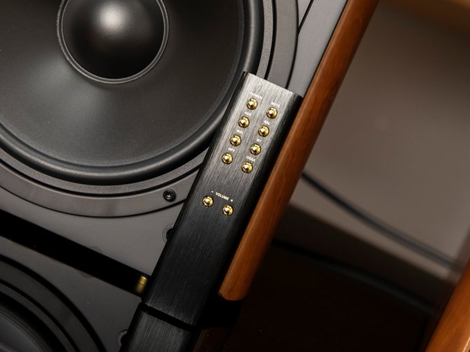 惠威M500音箱值得入手吗 惠威M500有源Hi-Fi客厅音箱评测