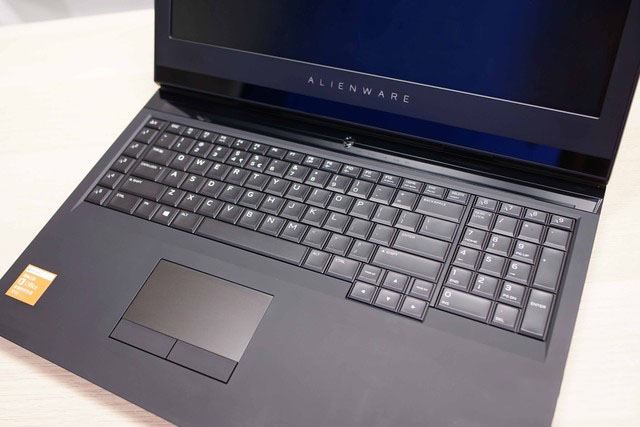 灯厂i9扛把子 戴尔Alienware17C-3858B R5详细图文测评