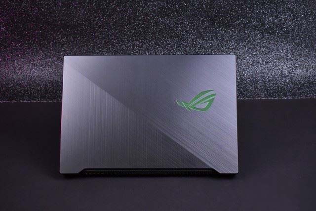 ROG枪神2s Plus值得买吗 万元游戏本ROG枪神2s Plus详细评测