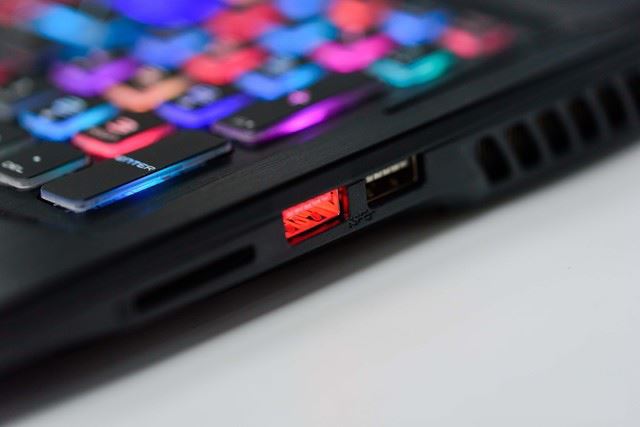 微星GE63VR 7RF怎么样？微星GE63VR GTX1070轻薄游戏本详细评测