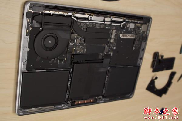 苹果13英寸全新MacBook Pro拆机图文详解教程 SSD可更换