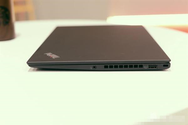 ThinkPad X1 Carbon值得买吗？2017款ThinkPad X1 Carbon国行全面图解评测