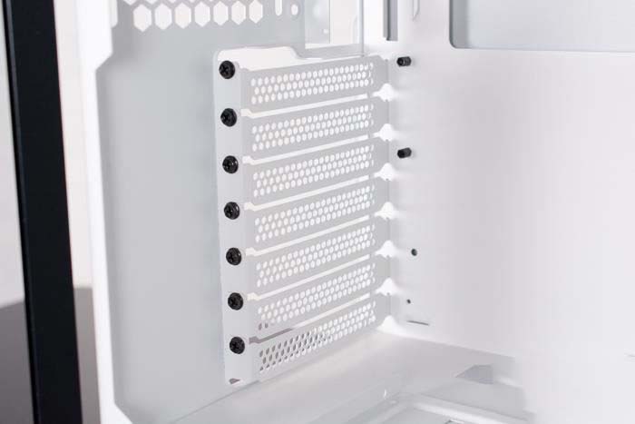Thermaltake挑战者H3机箱值不值得买 Thermaltake挑战者H3机箱评测