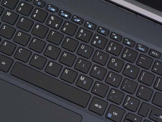 Acer TravelMate X5笔记本值不值得买 轻薄商务本Acer TravelMate X5拆解+评测