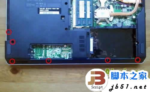 ThinkPad E40 笔记本详细拆机方法(图文教程)