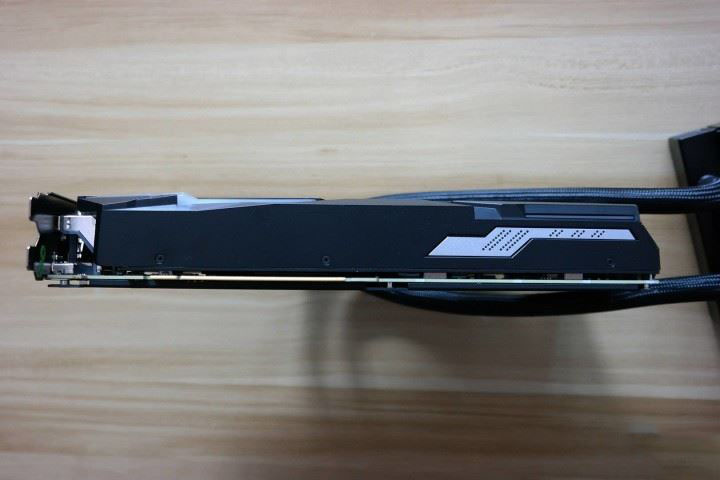 七彩虹iGame RTX2070水冷显卡图解评测