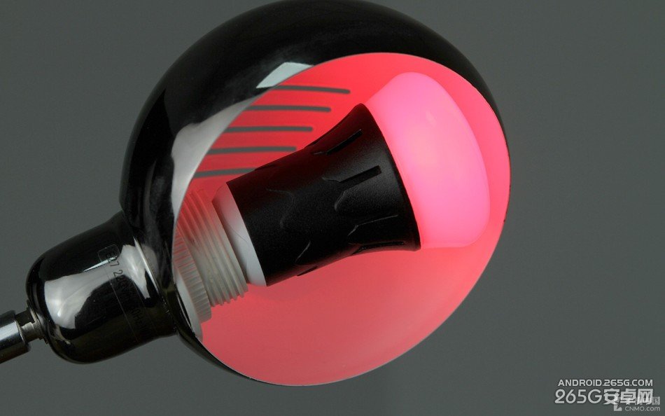魅族智能灯泡X-Light Plus开箱图赏 可变1600万种颜色