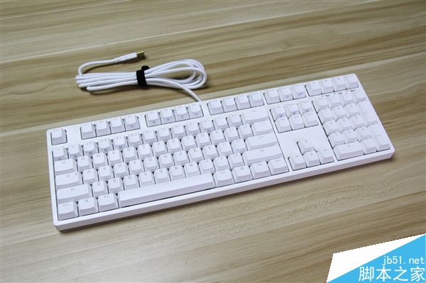 IKBC时光机机械键盘F-RGB开箱图赏:加入RGB背光灯效