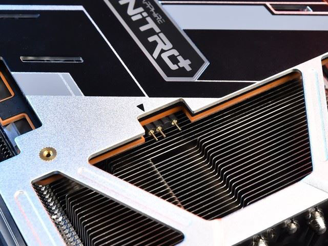 蓝宝石RX 5700XT超白金值得买吗 蓝宝石RX 5700XT超白金显卡性能评测