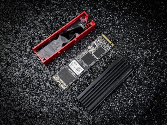 影驰固态硬盘怎么样 影驰GAMER M.2 RGB SSD评测