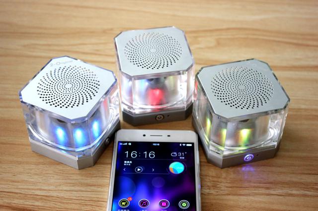 蓝牙音箱还可以这么玩，你一定没玩过