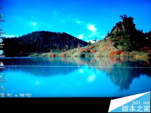 电脑显示器屏幕中间有一条白线该怎么解决?
