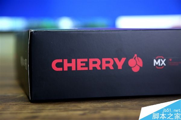 Cherry樱桃MX BOARD 9.0机械键盘图赏:定位专业电竞