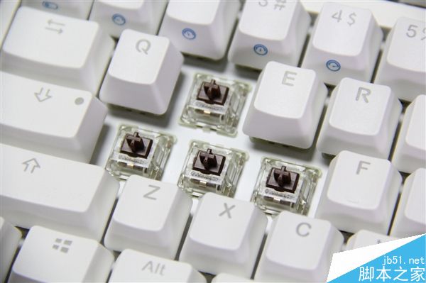 IKBC时光机机械键盘F-RGB开箱图赏:加入RGB背光灯效
