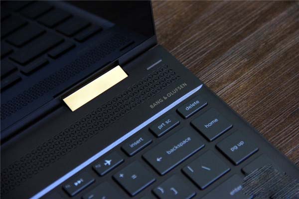 2017惠普Spectre x360 13-AC011TU二合一轻薄本全面深度图解评测