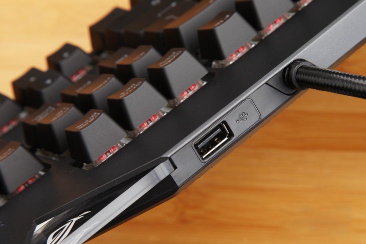 炫酷个性 信仰加成 ROG STRIX FLARE机械键盘详细图文测评