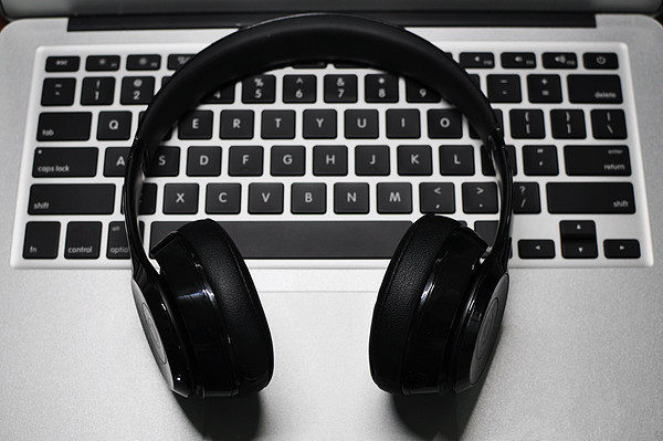 Beats Solo3 Wireless如何使用呢 Beats Solo3蓝牙耳机使用说明