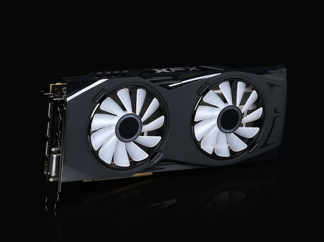 XFX讯景RX 580深红显卡全面图解评测及拆解图