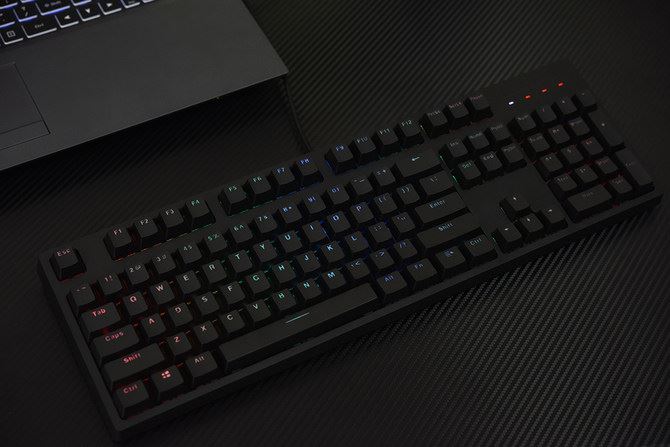 雷柏V808 RGB机械键盘值得买吗 雷柏V808 RGB游戏机械键盘评测