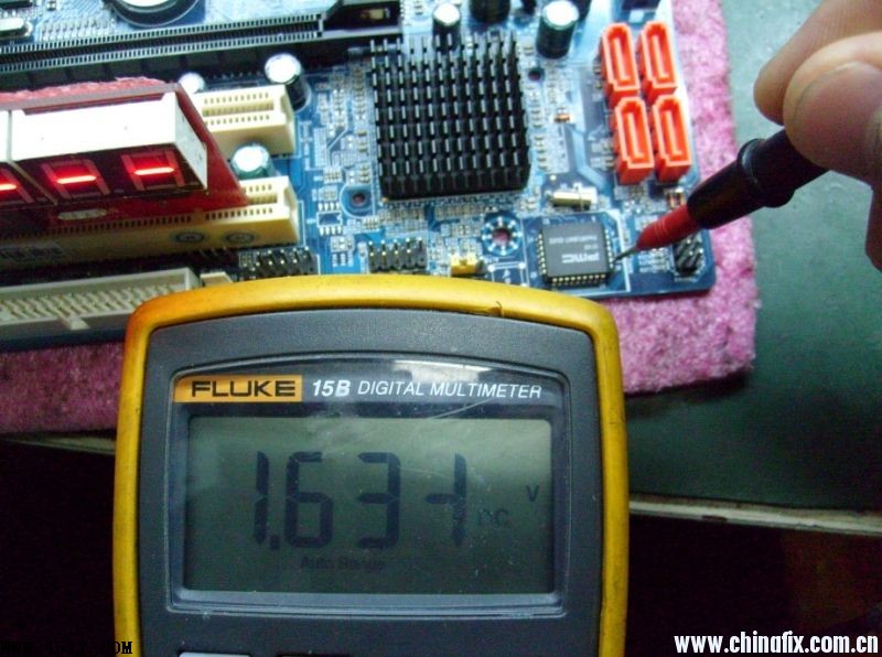 945GL主板时亮时不亮的维修过程