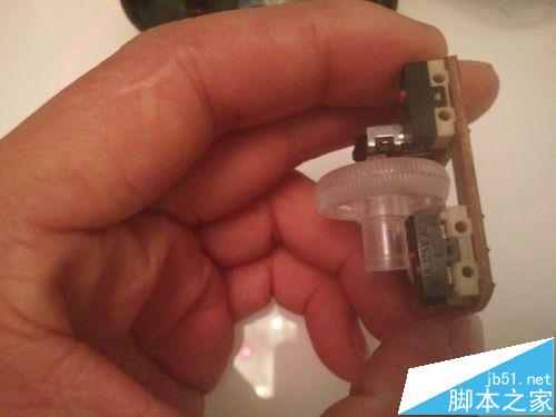 鼠标按键没弹性怎么自己修复?