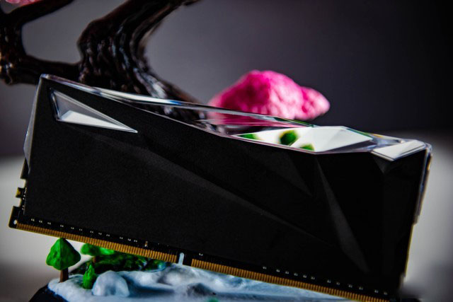 影驰星曜DDR4 3600 8GB内存怎么样 影驰星曜DDR4 3600 8GB内存评测