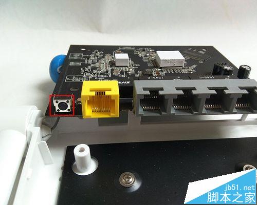360路由器P1该怎么拆解? 360p1拆解图文教程
