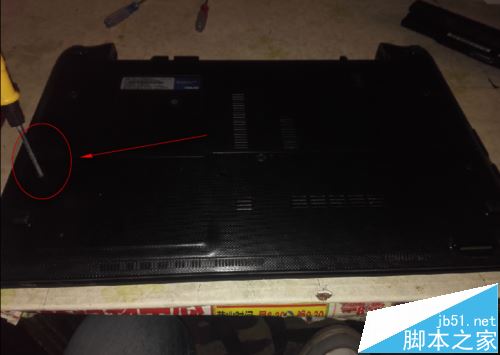 华硕A53S笔记本怎么拆机更换风扇?