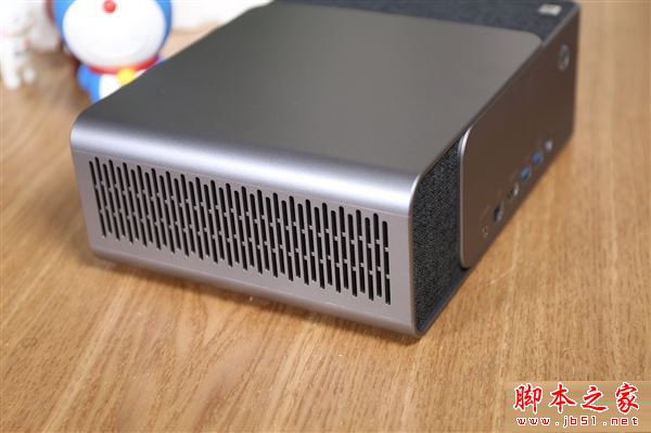 当贝投影F1开箱图赏 可投300英寸巨幕
