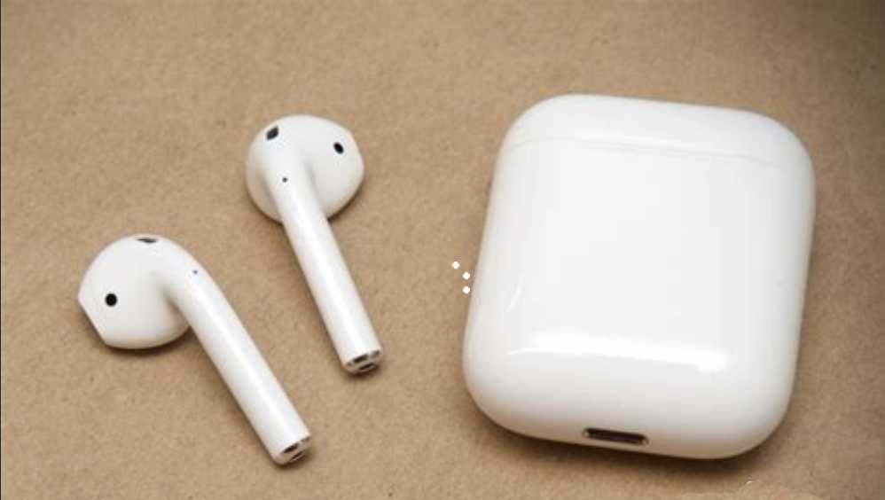 苹果macbook笔记本怎么连接airpods耳机使用?