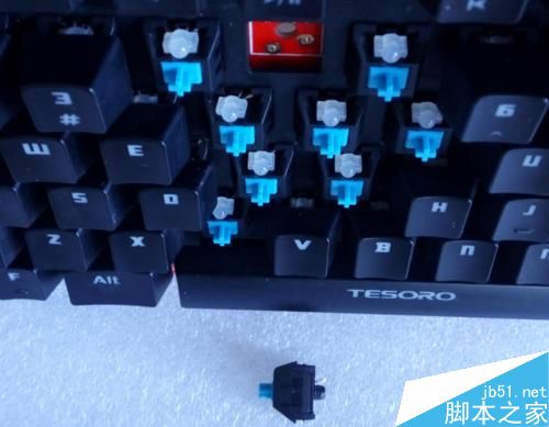 机械键盘更换背光LED与机械轴图文教程